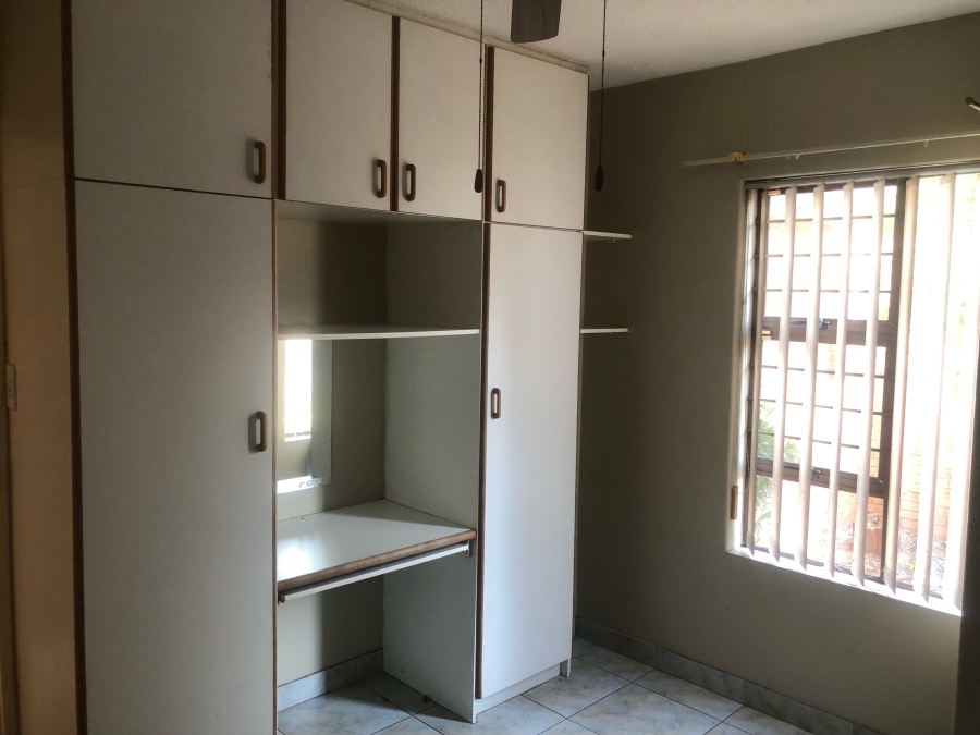 3 Bedroom Property for Sale in Amanzimtoti KwaZulu-Natal