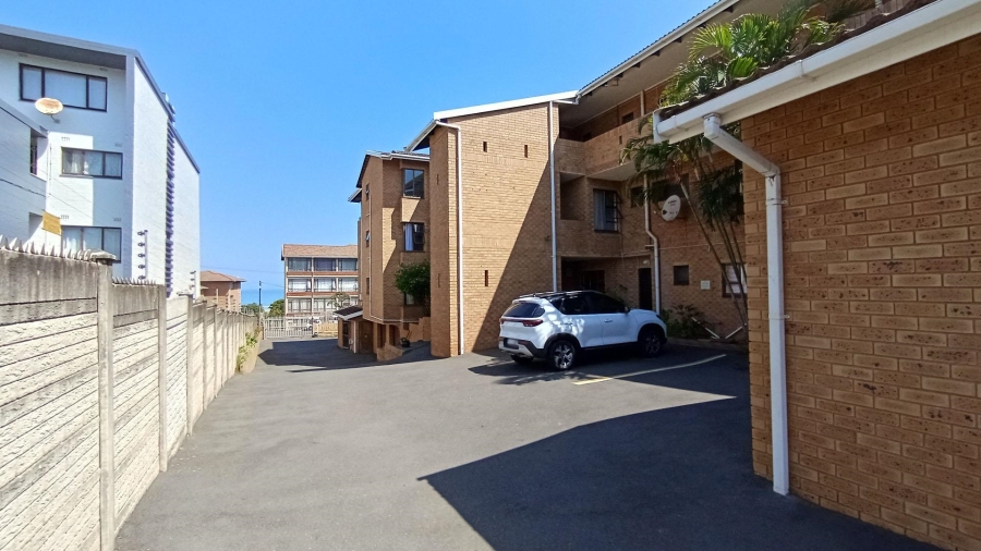 3 Bedroom Property for Sale in Amanzimtoti KwaZulu-Natal