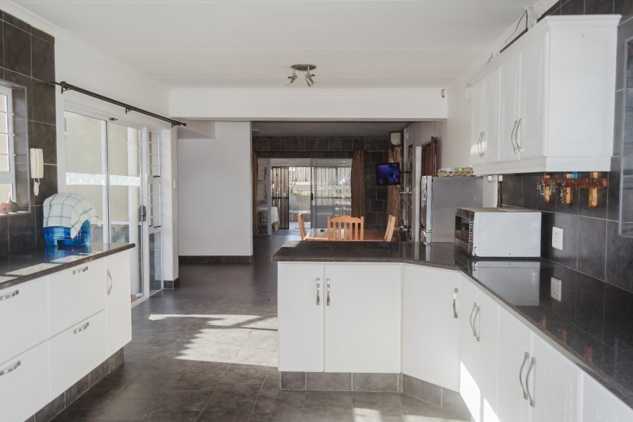4 Bedroom Property for Sale in Widenham KwaZulu-Natal