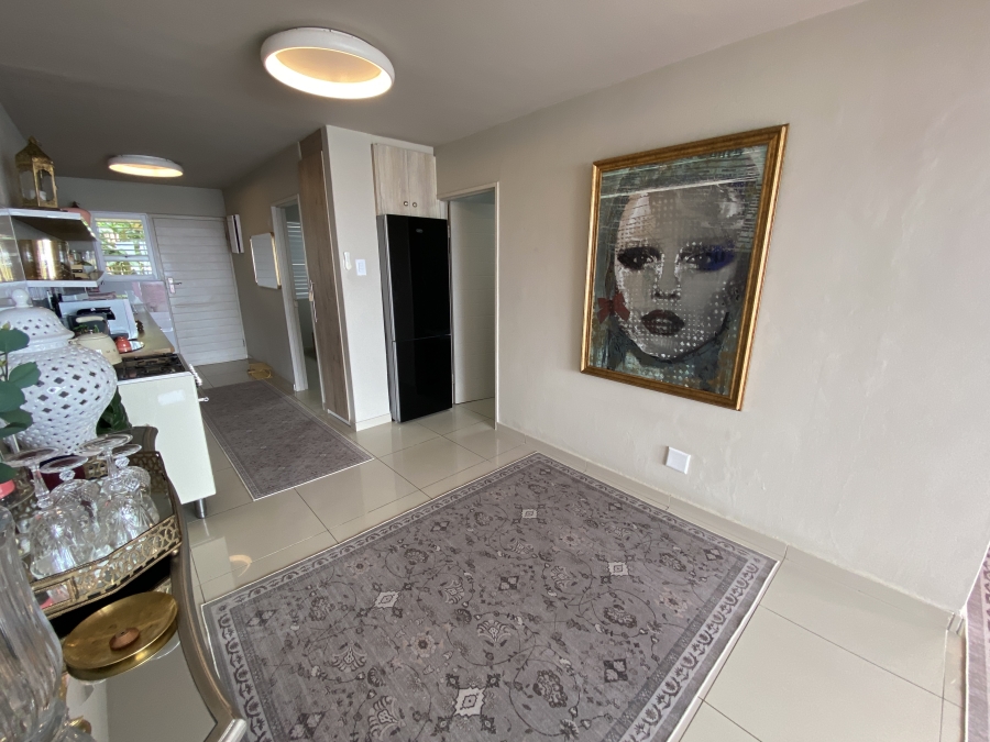 To Let 2 Bedroom Property for Rent in Westbrook KwaZulu-Natal