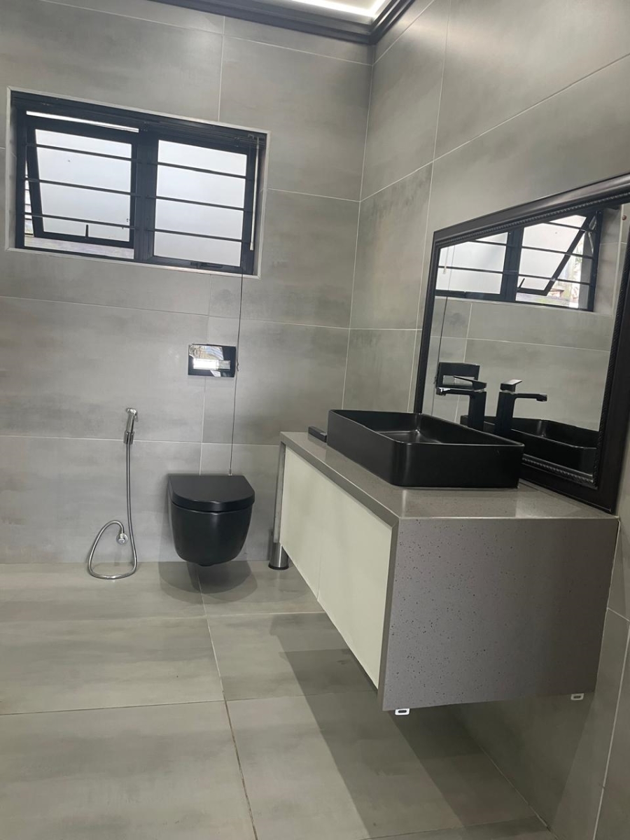 To Let 4 Bedroom Property for Rent in Ballito Central KwaZulu-Natal