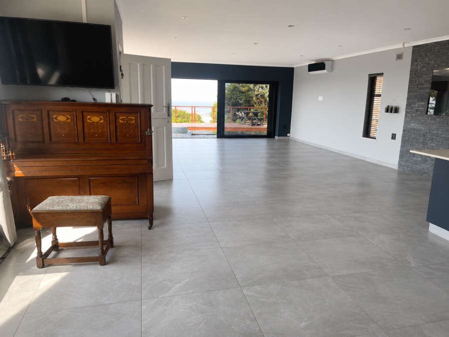 To Let 4 Bedroom Property for Rent in Ballito Central KwaZulu-Natal