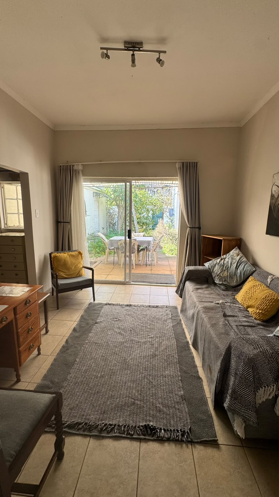 To Let 2 Bedroom Property for Rent in Ottos Bluff KwaZulu-Natal