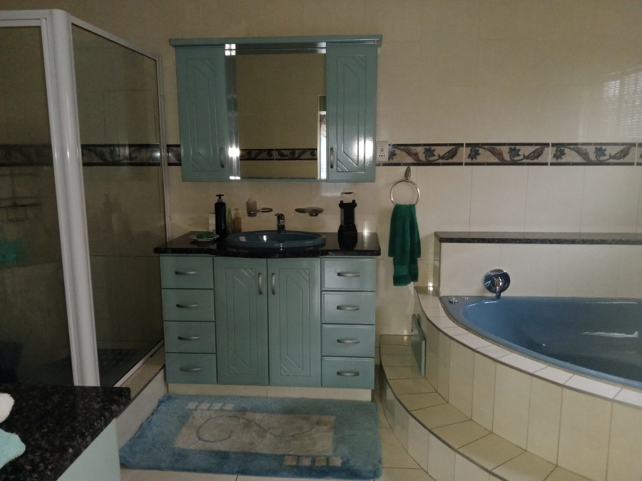 4 Bedroom Property for Sale in Hayfields KwaZulu-Natal