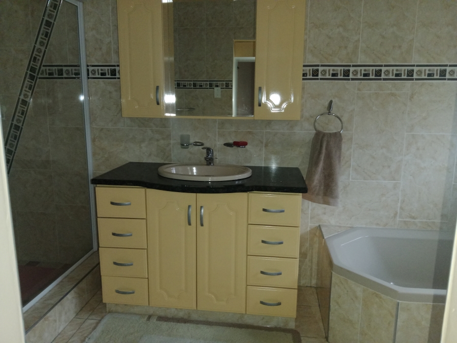 4 Bedroom Property for Sale in Hayfields KwaZulu-Natal