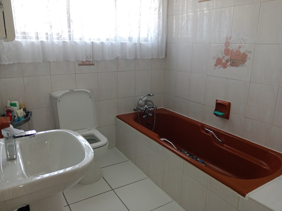 4 Bedroom Property for Sale in Mountain Rise KwaZulu-Natal