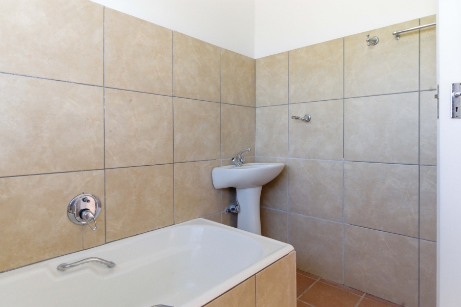 2 Bedroom Property for Sale in Scottburgh Central KwaZulu-Natal
