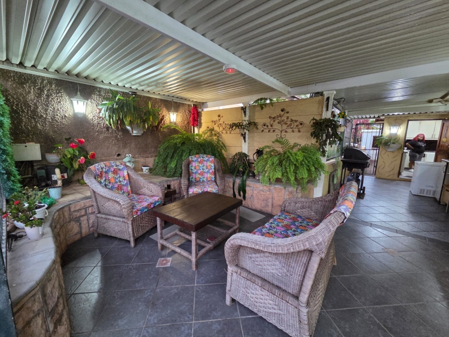 4 Bedroom Property for Sale in Bluff KwaZulu-Natal