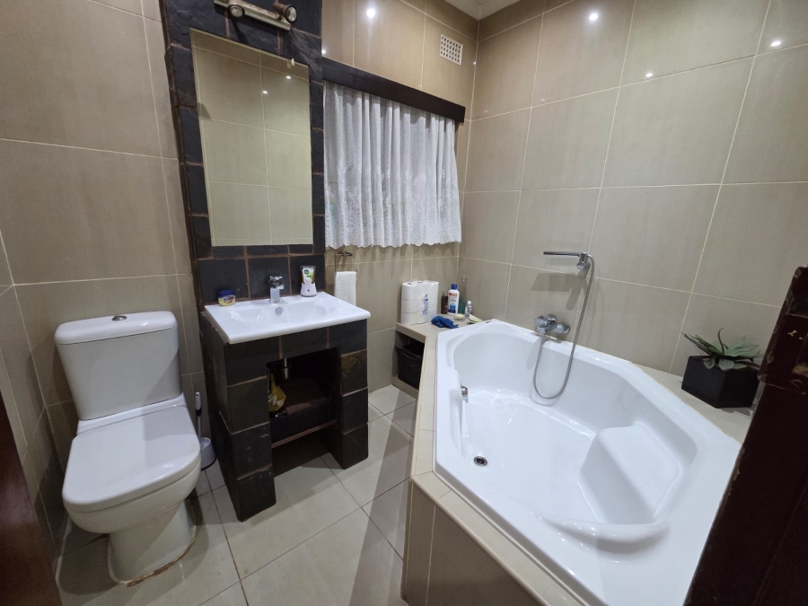 4 Bedroom Property for Sale in Bluff KwaZulu-Natal