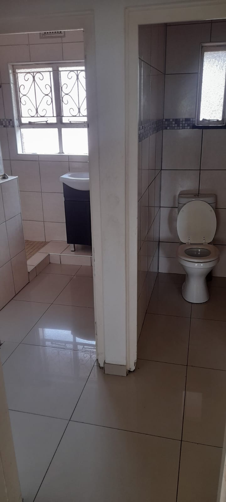 2 Bedroom Property for Sale in Essenwood KwaZulu-Natal