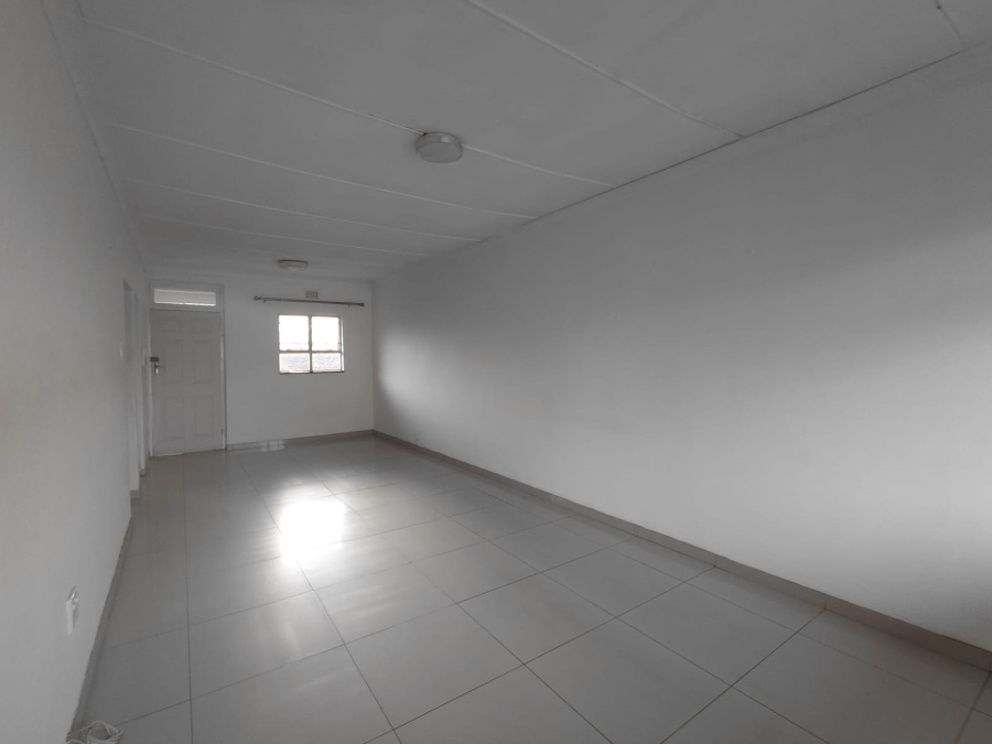 2 Bedroom Property for Sale in Essenwood KwaZulu-Natal