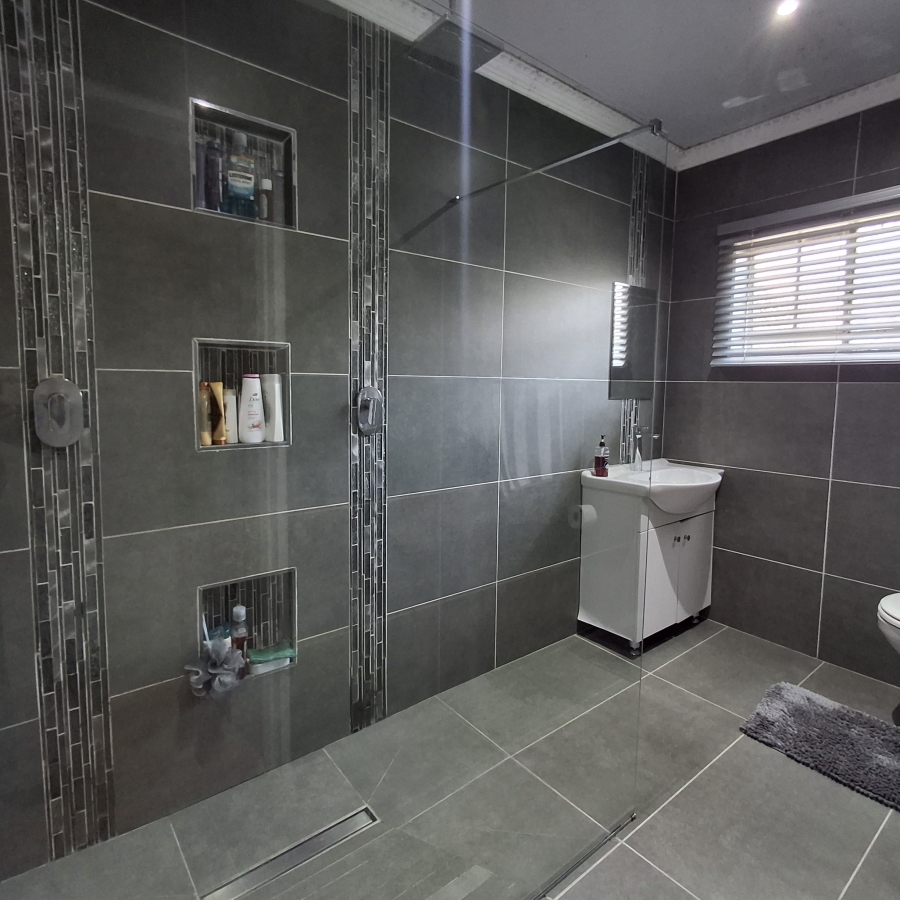 4 Bedroom Property for Sale in Mysore Ridge KwaZulu-Natal