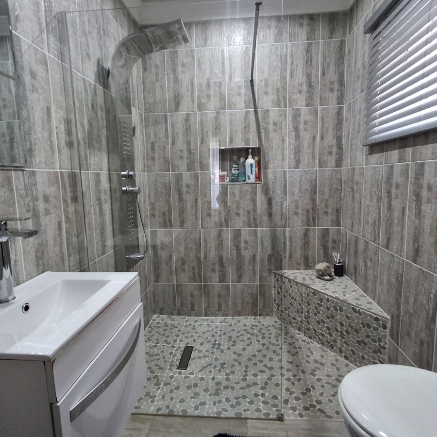4 Bedroom Property for Sale in Mysore Ridge KwaZulu-Natal