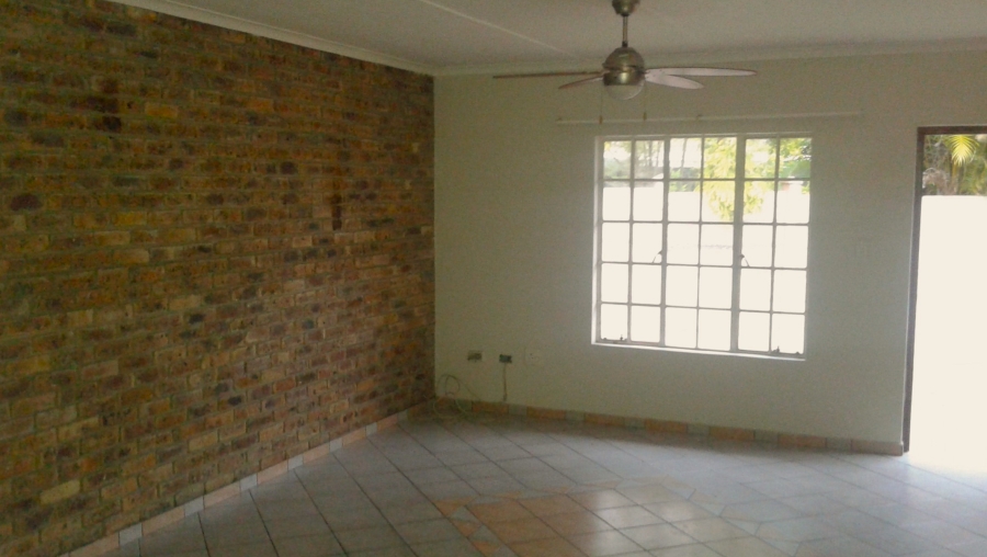 To Let 2 Bedroom Property for Rent in Birdswood KwaZulu-Natal