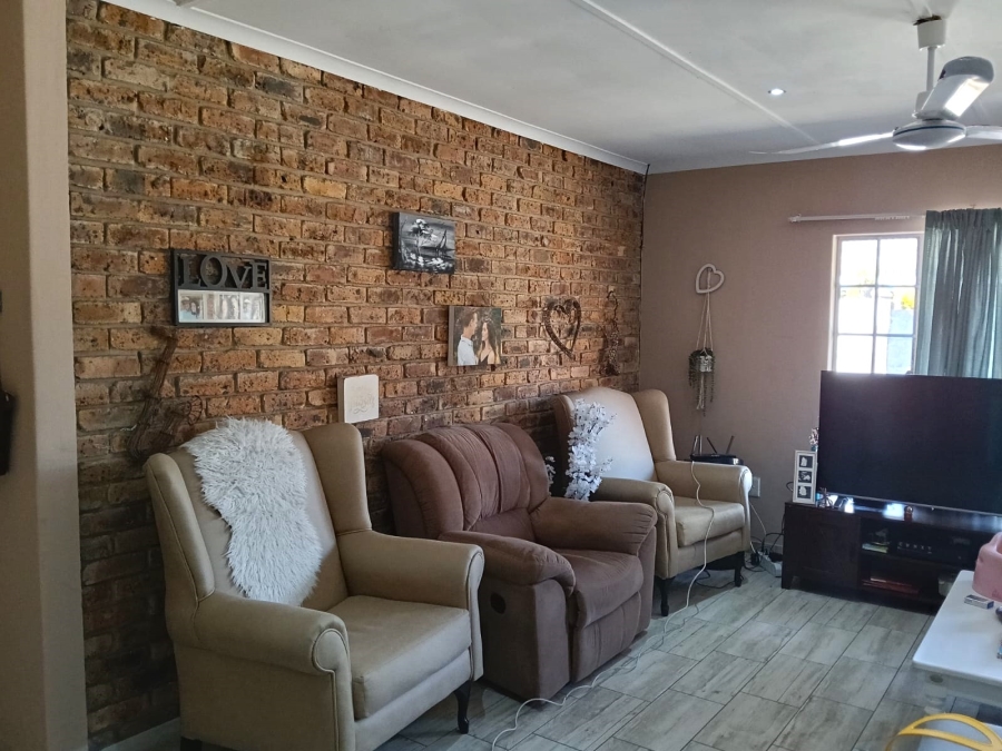 2 Bedroom Property for Sale in Birdswood KwaZulu-Natal