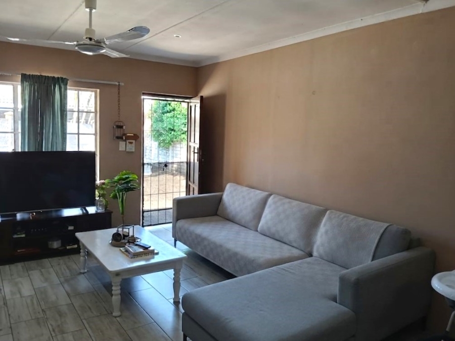 2 Bedroom Property for Sale in Birdswood KwaZulu-Natal