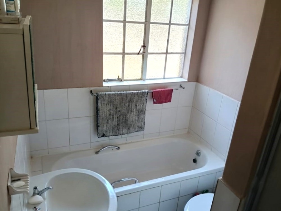 2 Bedroom Property for Sale in Birdswood KwaZulu-Natal