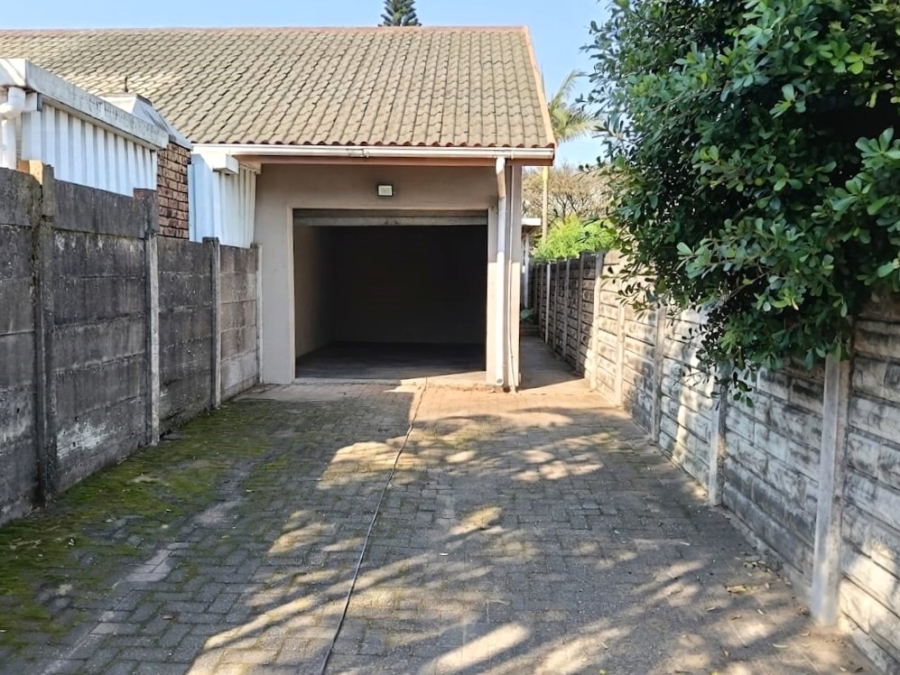 2 Bedroom Property for Sale in Birdswood KwaZulu-Natal