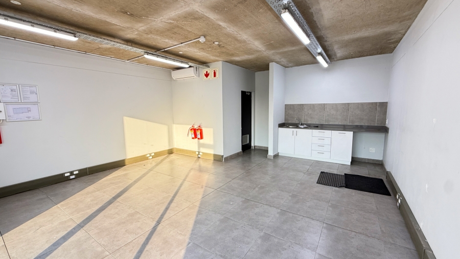 To Let Commercial Property for Rent in Glen Anil KwaZulu-Natal