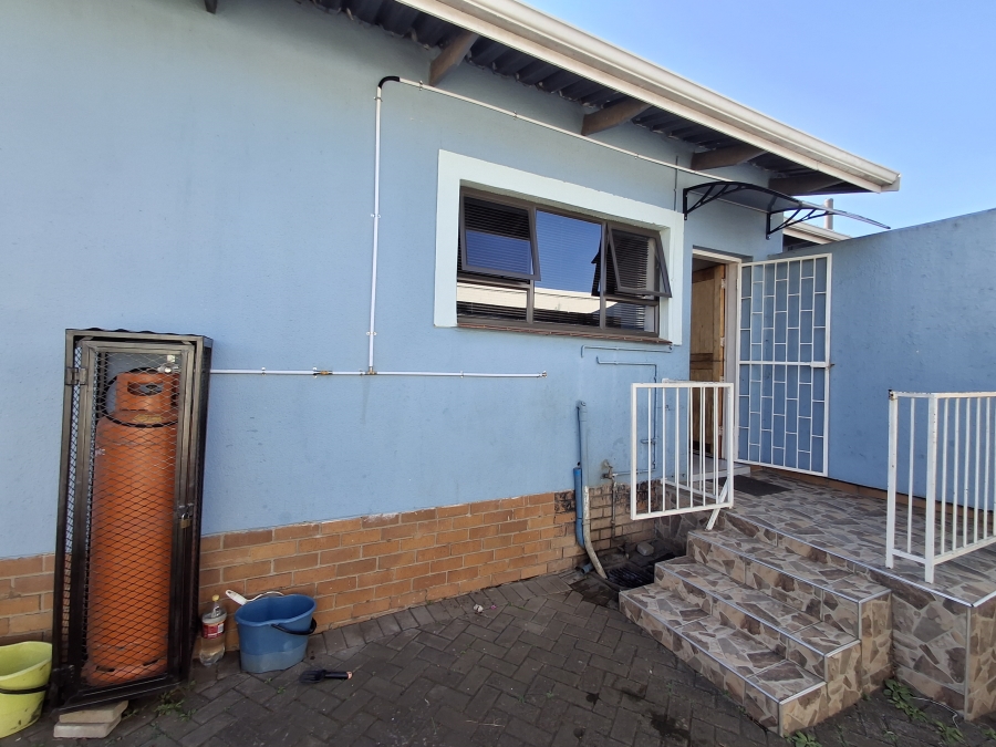 3 Bedroom Property for Sale in Amajuba Park KwaZulu-Natal