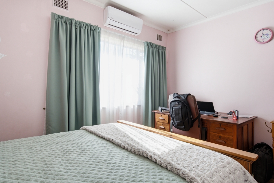 3 Bedroom Property for Sale in Athlone Park KwaZulu-Natal