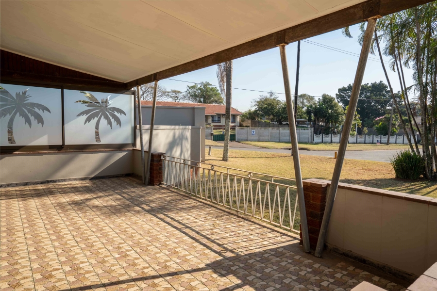 3 Bedroom Property for Sale in Athlone Park KwaZulu-Natal
