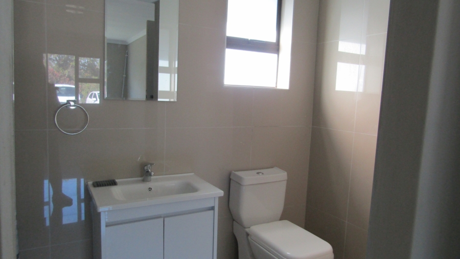 To Let 1 Bedroom Property for Rent in Amanzimtoti KwaZulu-Natal