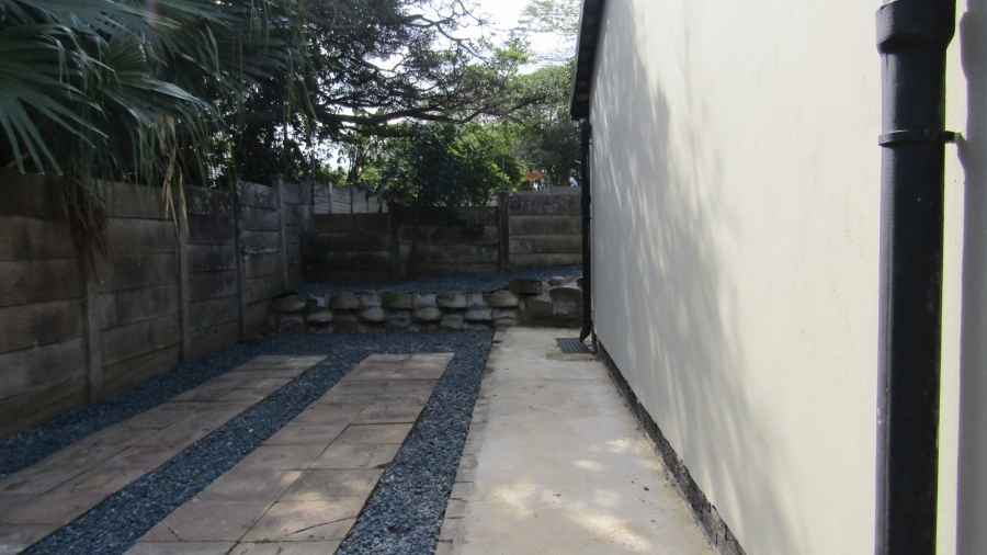 To Let 1 Bedroom Property for Rent in Amanzimtoti KwaZulu-Natal
