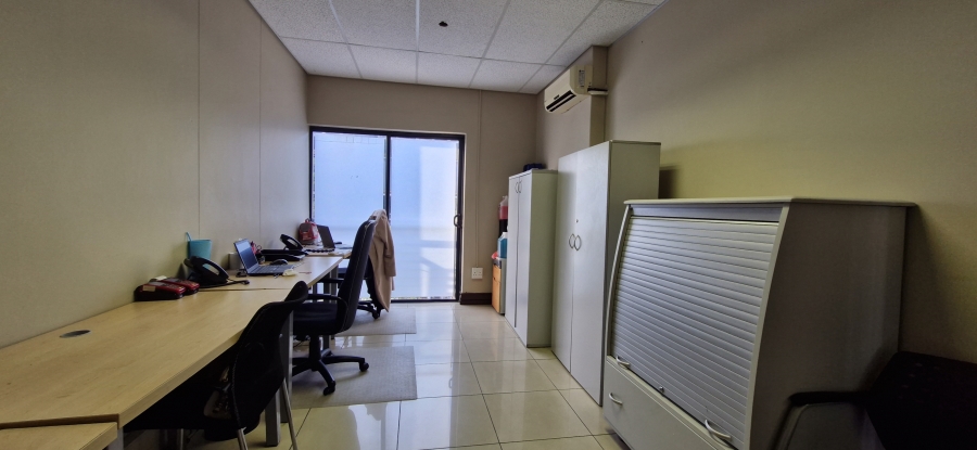 To Let Commercial Property for Rent in New Town Centre KwaZulu-Natal
