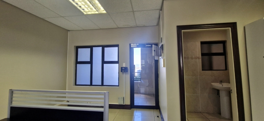 To Let Commercial Property for Rent in New Town Centre KwaZulu-Natal