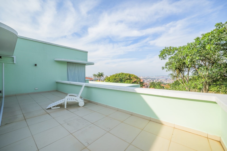 6 Bedroom Property for Sale in Glenwood KwaZulu-Natal