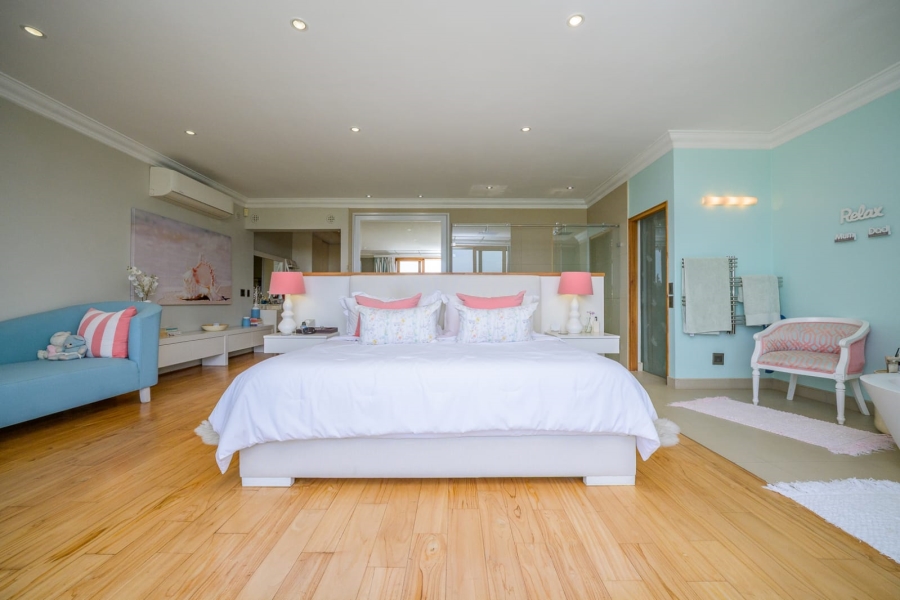 6 Bedroom Property for Sale in Glenwood KwaZulu-Natal