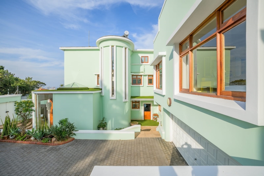 6 Bedroom Property for Sale in Glenwood KwaZulu-Natal