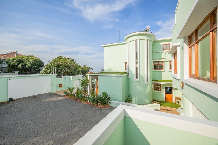 6 Bedroom Property for Sale in Glenwood KwaZulu-Natal