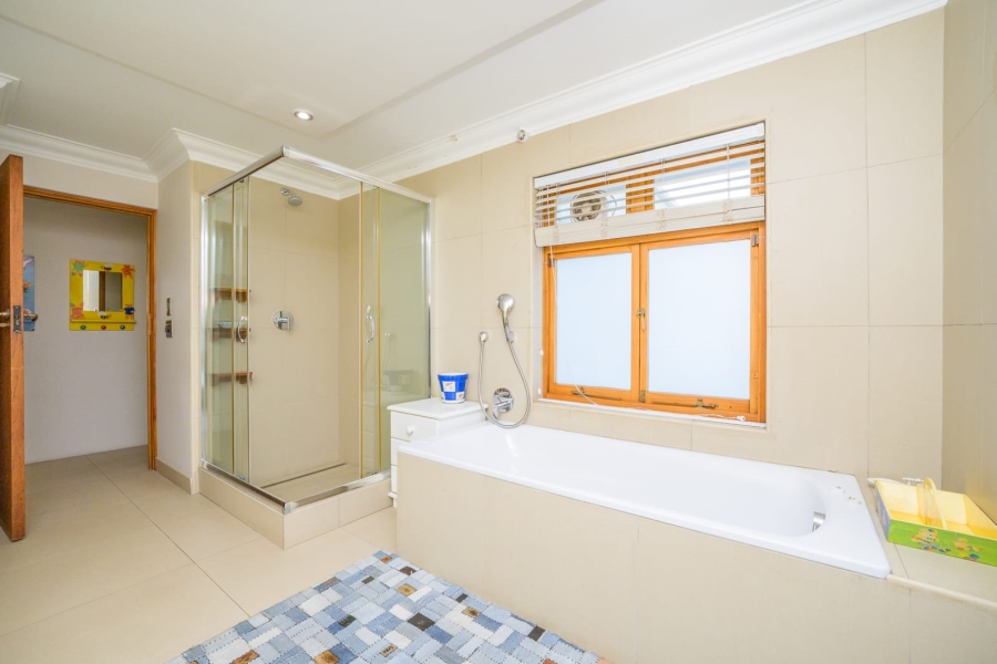 6 Bedroom Property for Sale in Glenwood KwaZulu-Natal