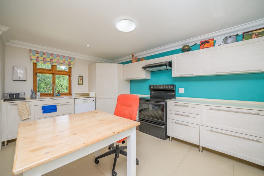 6 Bedroom Property for Sale in Glenwood KwaZulu-Natal