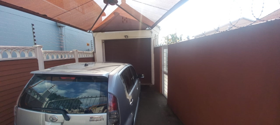 3 Bedroom Property for Sale in Glenwood KwaZulu-Natal