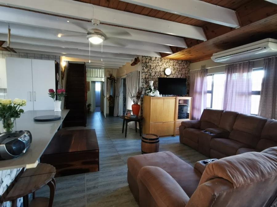 4 Bedroom Property for Sale in Shelly Beach KwaZulu-Natal