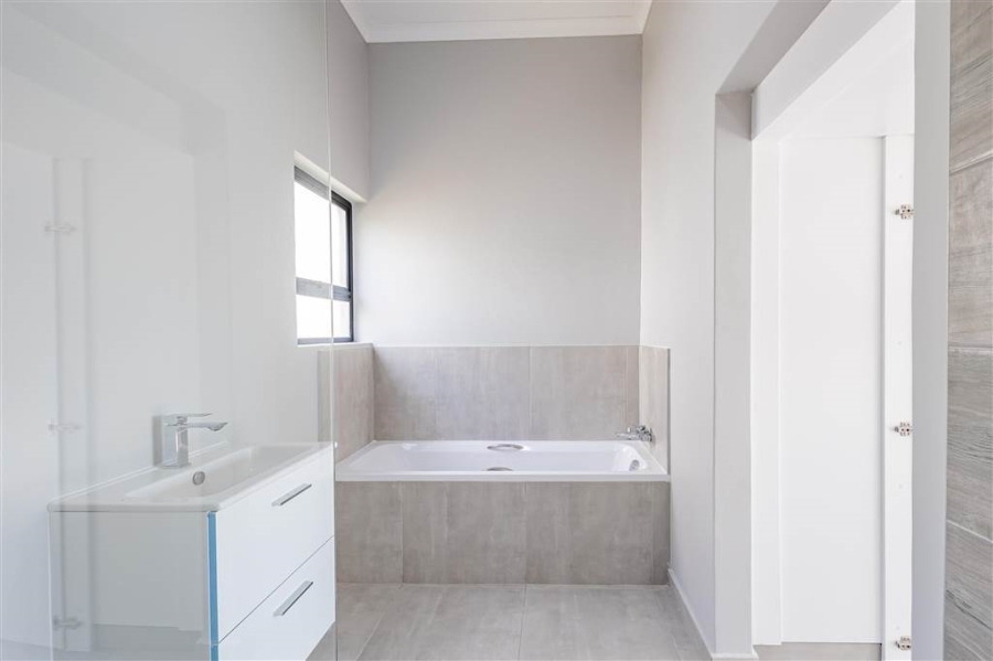 4 Bedroom Property for Sale in Palm Lakes Estate KwaZulu-Natal