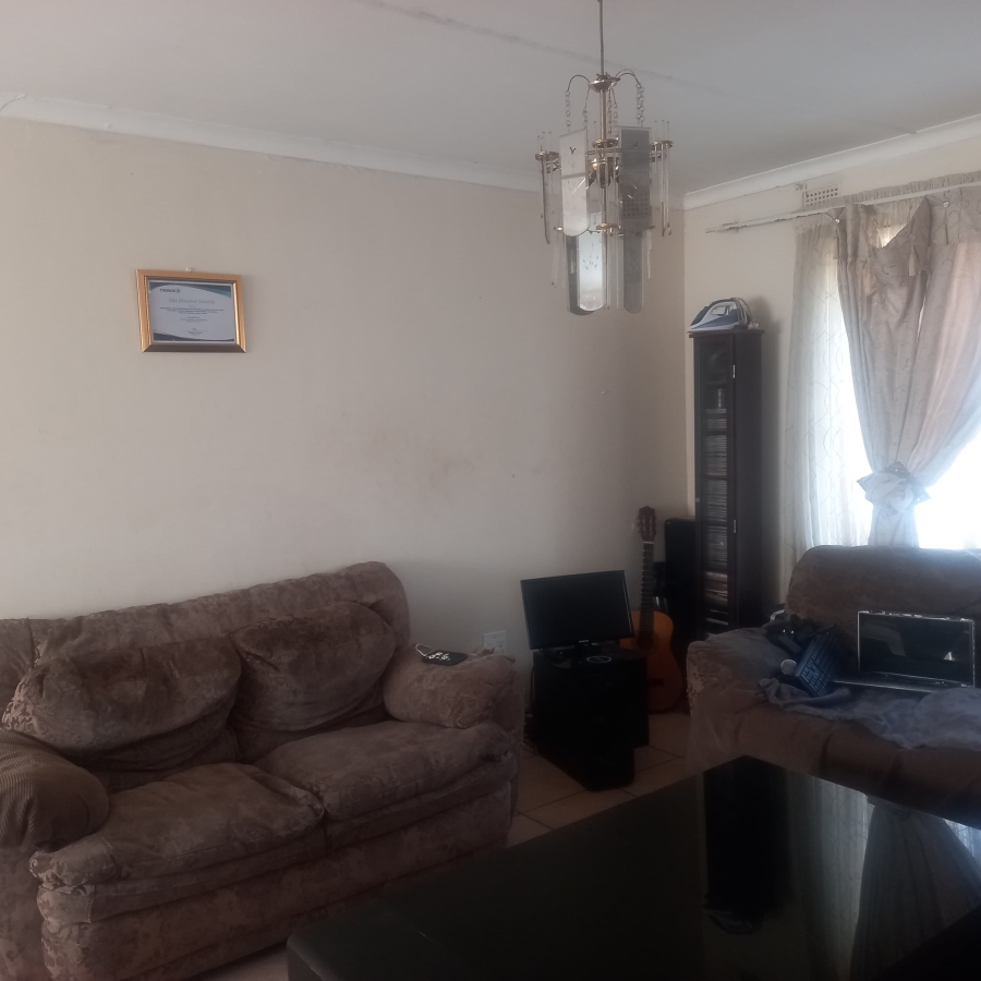 2 Bedroom Property for Sale in Esikhawini KwaZulu-Natal