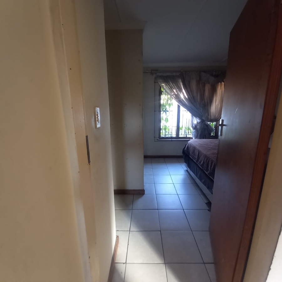 2 Bedroom Property for Sale in Esikhawini KwaZulu-Natal