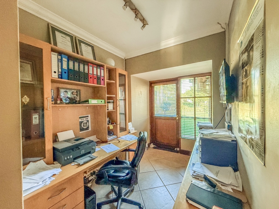 4 Bedroom Property for Sale in Fairview KwaZulu-Natal