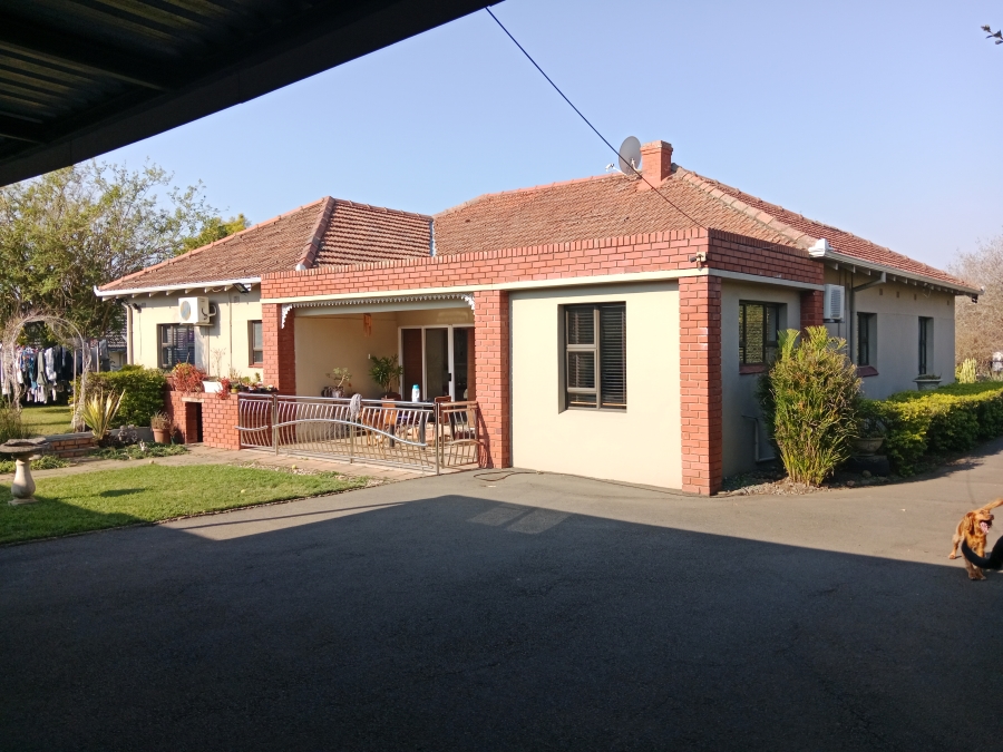 3 Bedroom Property for Sale in Scottsville KwaZulu-Natal