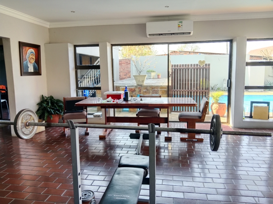 3 Bedroom Property for Sale in Scottsville KwaZulu-Natal