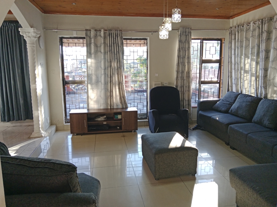 6 Bedroom Property for Sale in Raisethorpe KwaZulu-Natal