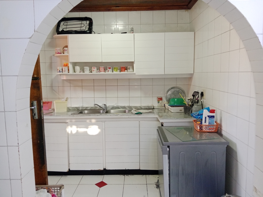 6 Bedroom Property for Sale in Raisethorpe KwaZulu-Natal