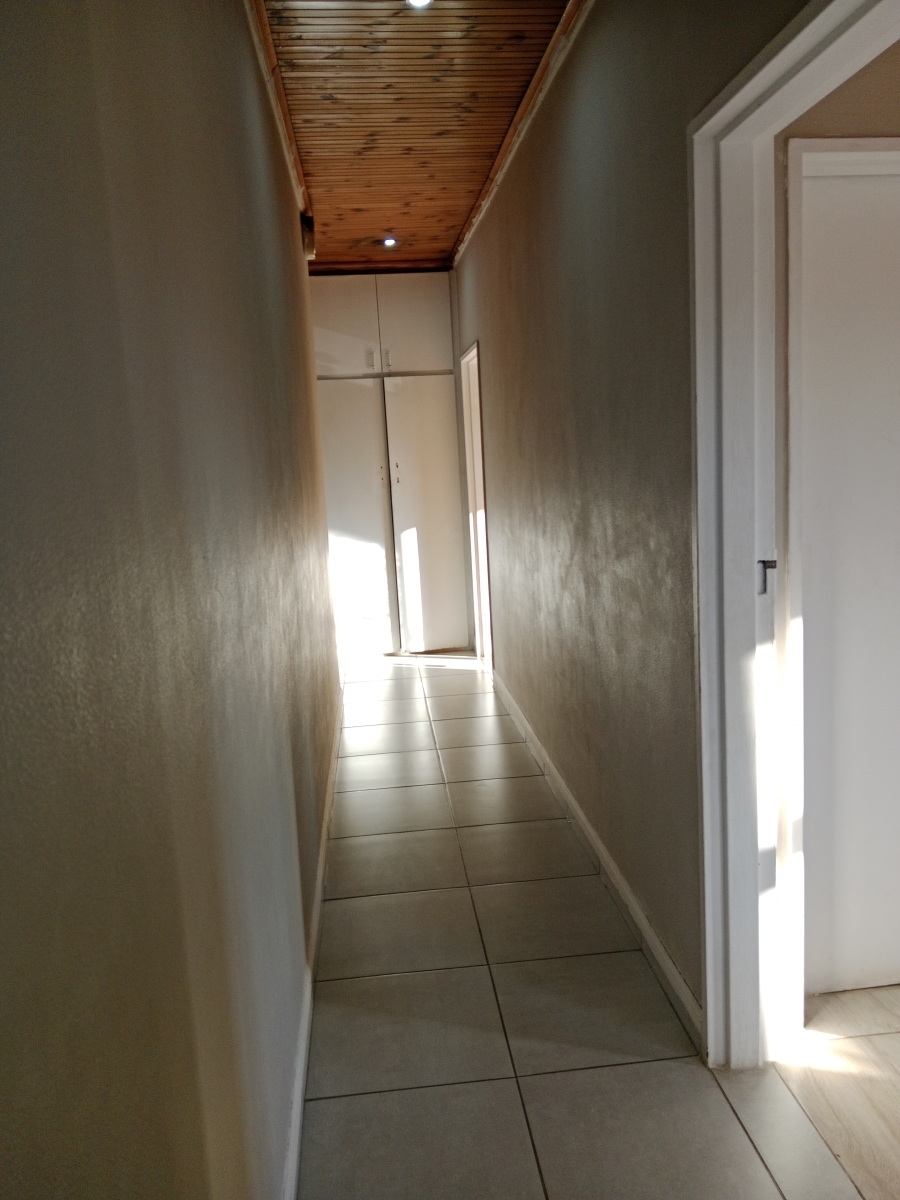 6 Bedroom Property for Sale in Raisethorpe KwaZulu-Natal