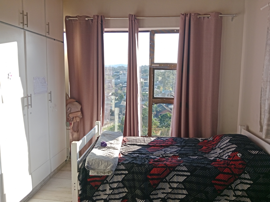 6 Bedroom Property for Sale in Raisethorpe KwaZulu-Natal