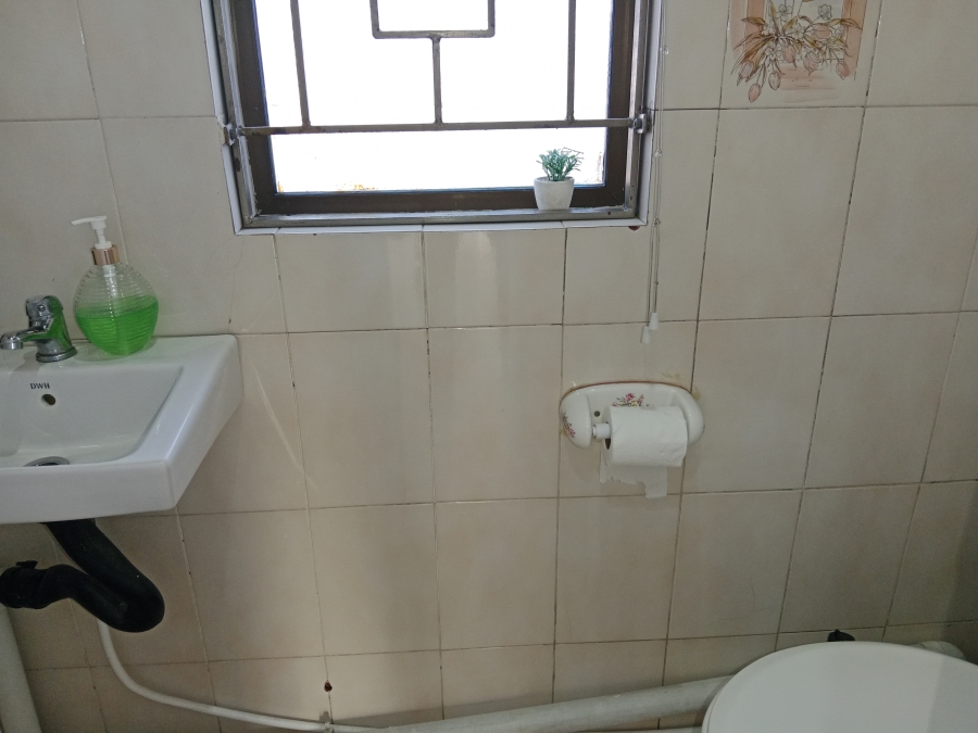 6 Bedroom Property for Sale in Raisethorpe KwaZulu-Natal