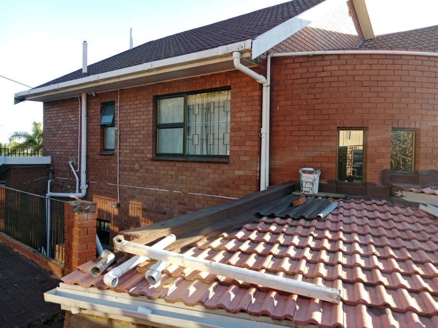 6 Bedroom Property for Sale in Raisethorpe KwaZulu-Natal